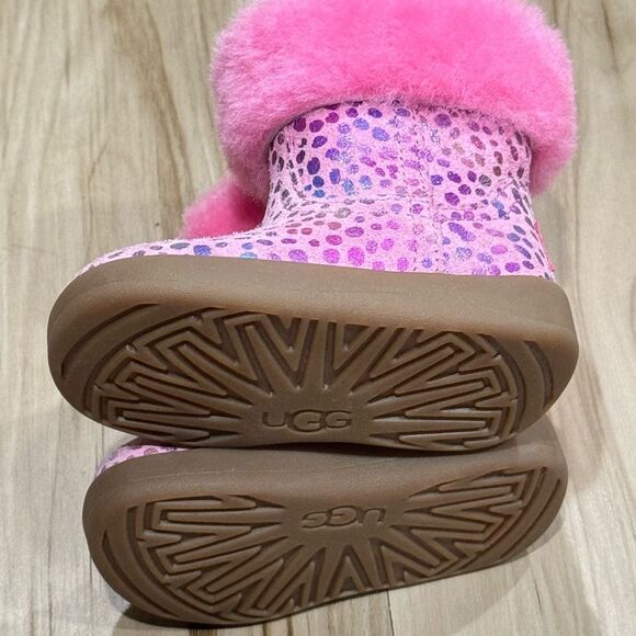 NEW Ugg Cheetah Print Shimmer Fur Lined Boots Toddler Girls 2/3 - Picture 5 of 5